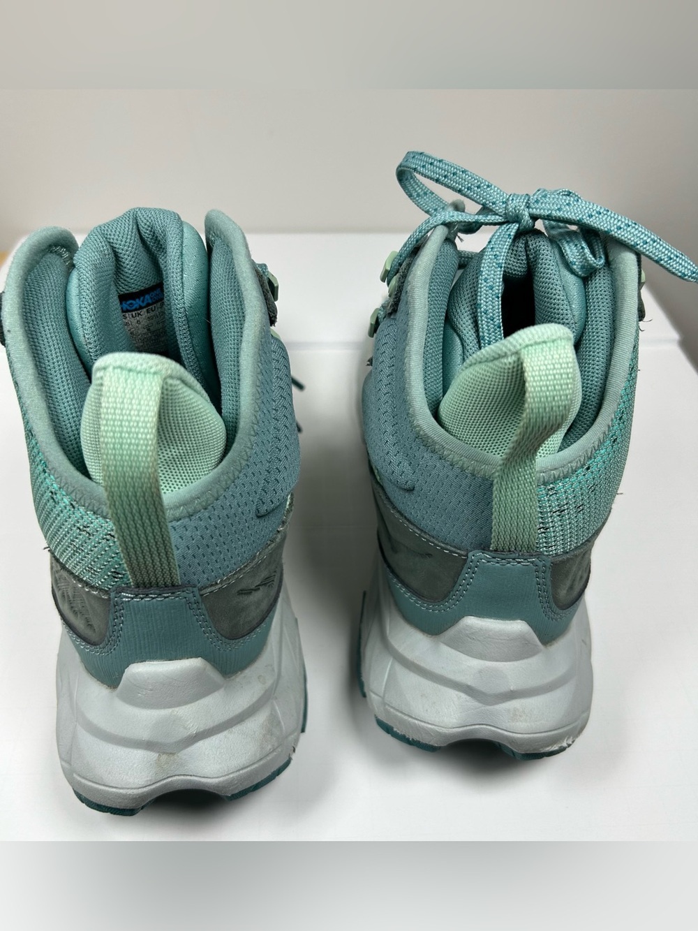 HOKA Women's Anacapa Breeze Mid hiking boots in the Trellis/Mist Green colorway - Picture 10 of 11